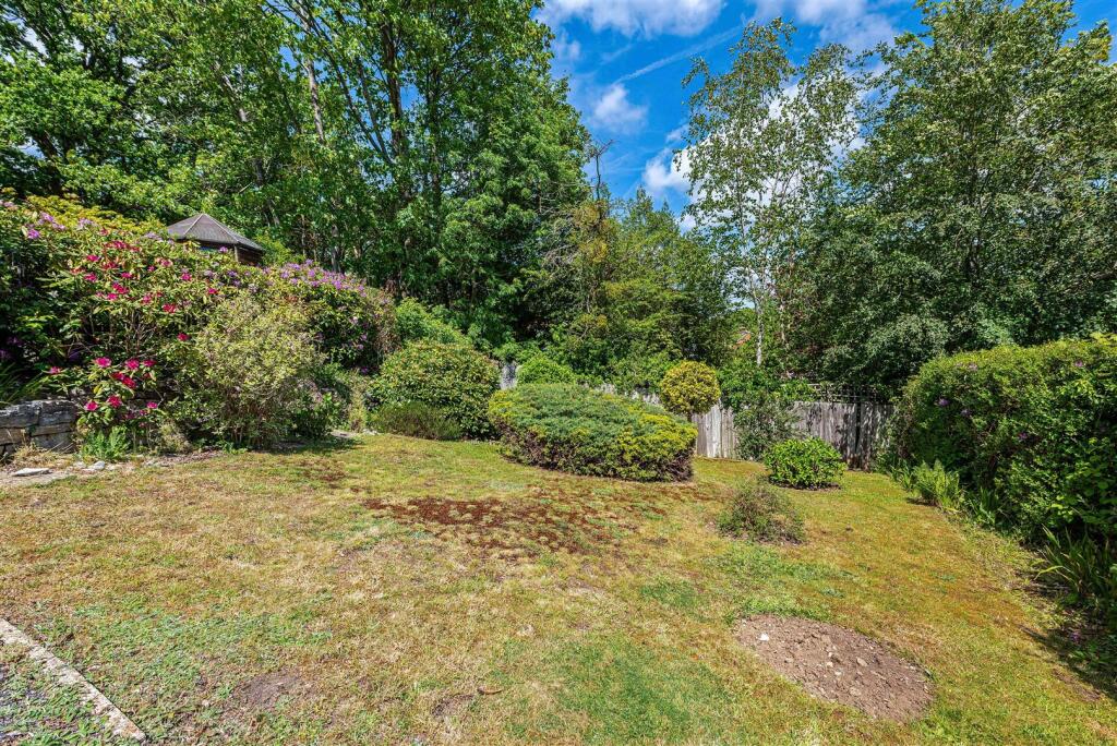Jubilee Lane, Farnham - View 2