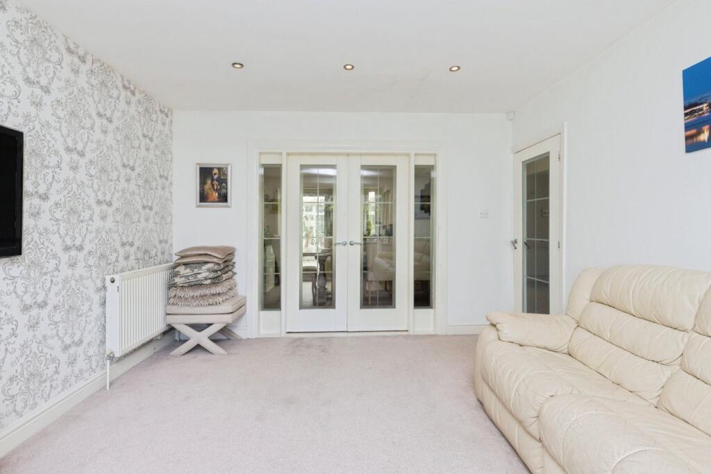 Additional image 3 of Toller Grove, Bradford, BD9