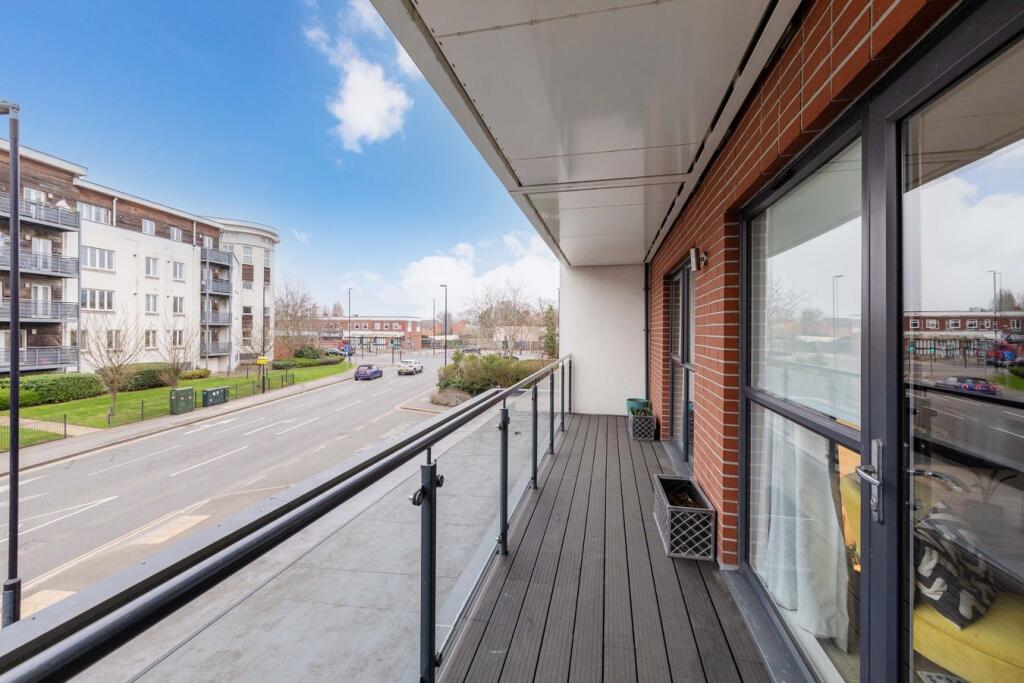 Apartment in Slough - View 3