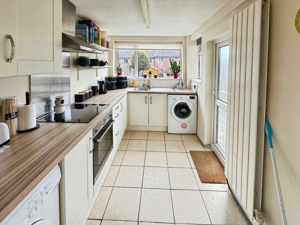 House in Walsall, Pheasey - View 3