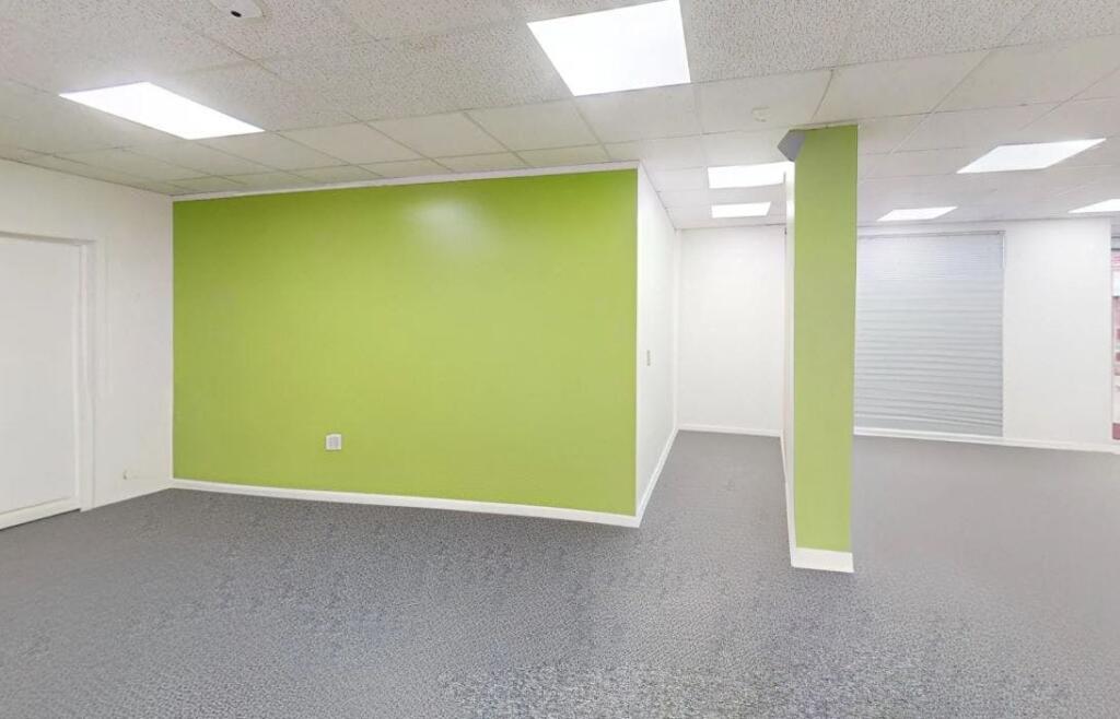 property_150_40.jpg