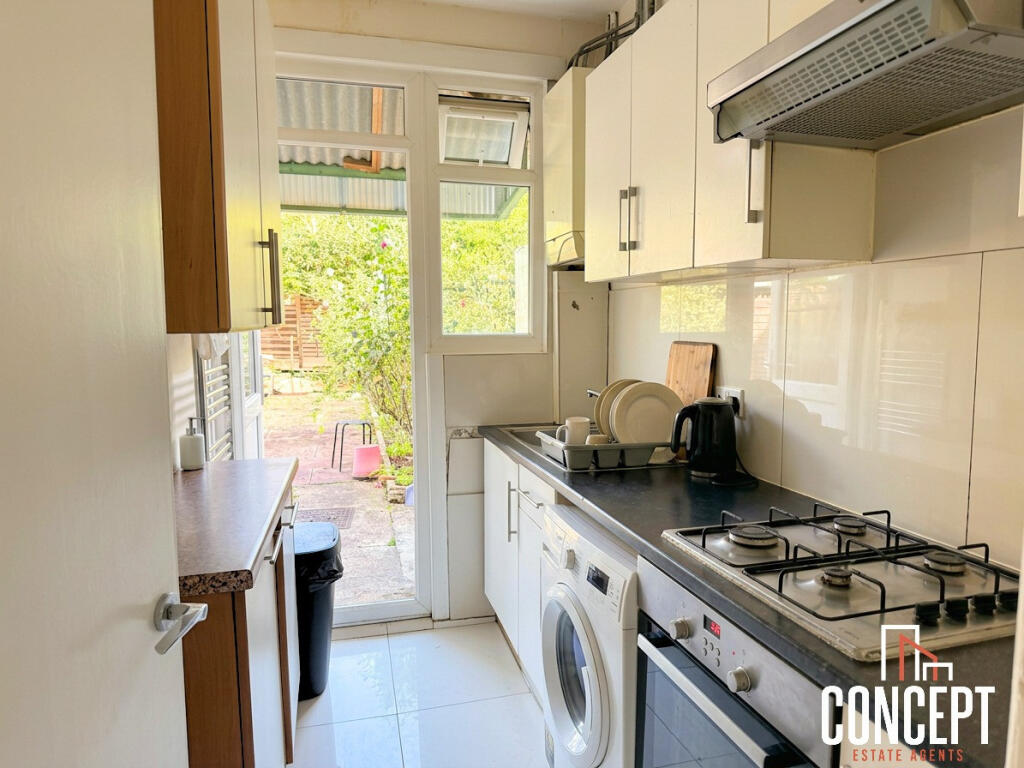 House in London - View 4