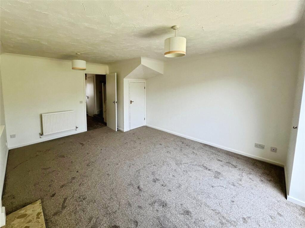 Watson Acre, Andover, Hampshire, SP10 photo 4