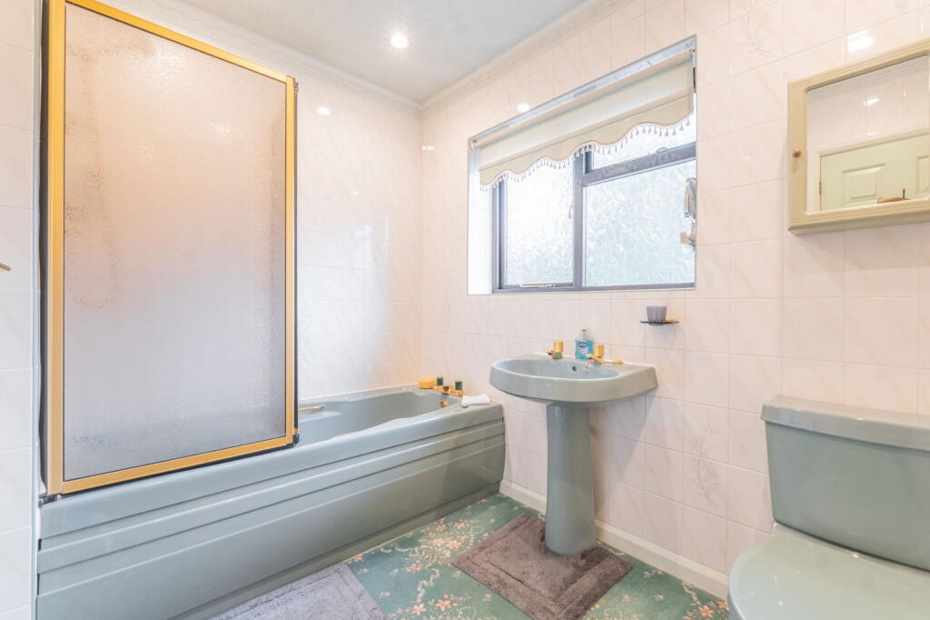 Additional image 27 of Monastery Drive, Solihull, B91 1DW