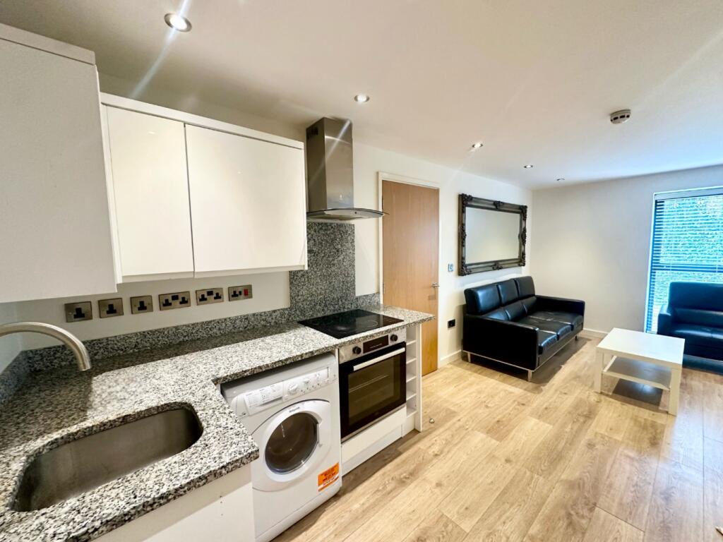 Main image of property: Bridgford Road, West Bridgford, Nottingham, NG2 6AN