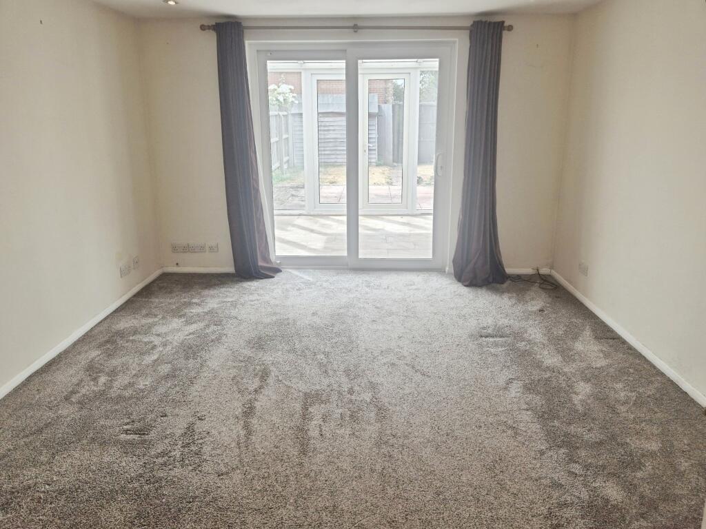 House in Northampton - View 3