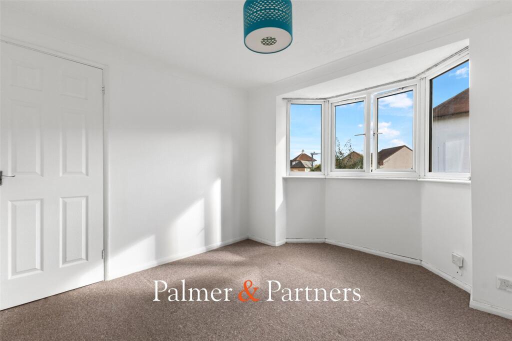 Apartment in Colchester, Stanway - View 3