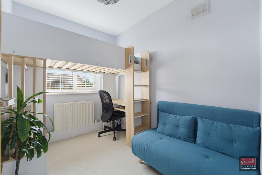 House in Spelthorne, Surrey - More