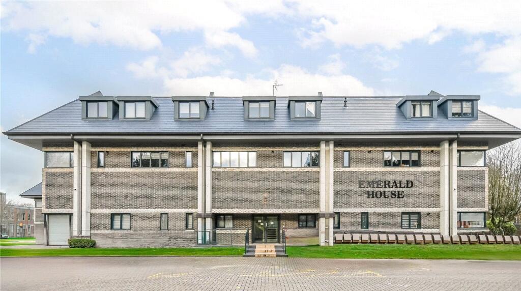 Main image of property: Emerald House, 236A London Road, Newbury, RG14