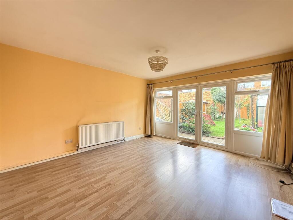 House in Dudley - View 3