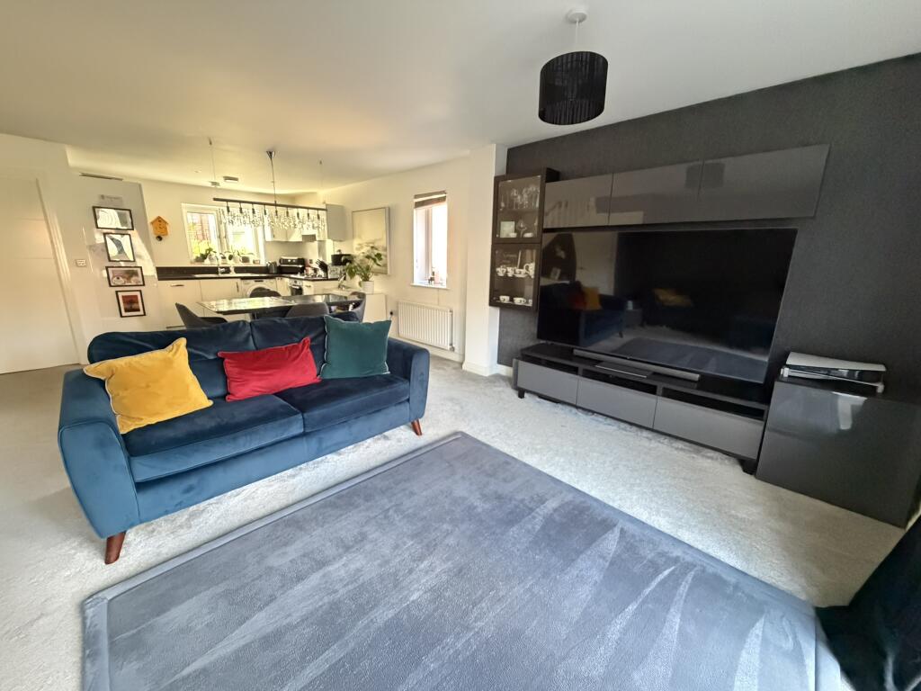 House in Daventry, West Northamptonshire - View 4