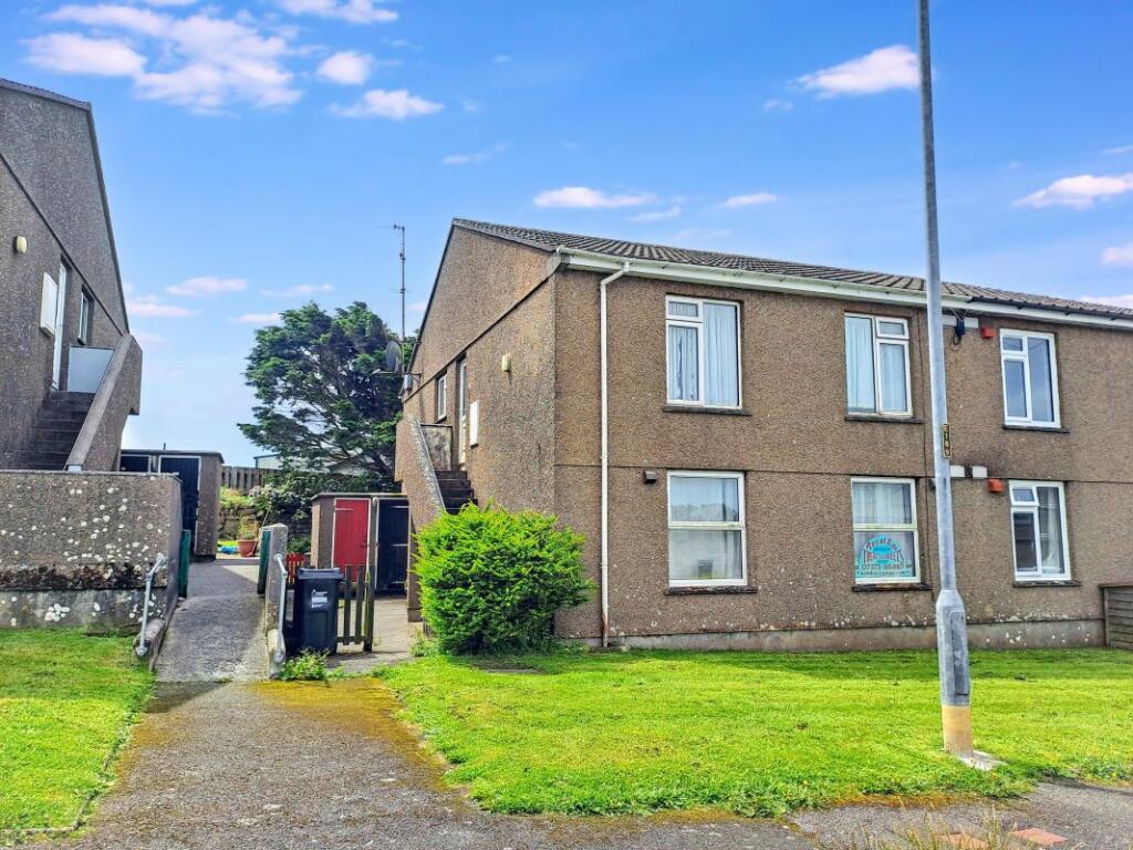 2-bed flat on 32A Trewellard Road, Pendeen, Penzance, Cornwall, TR19 7ST, £40,000