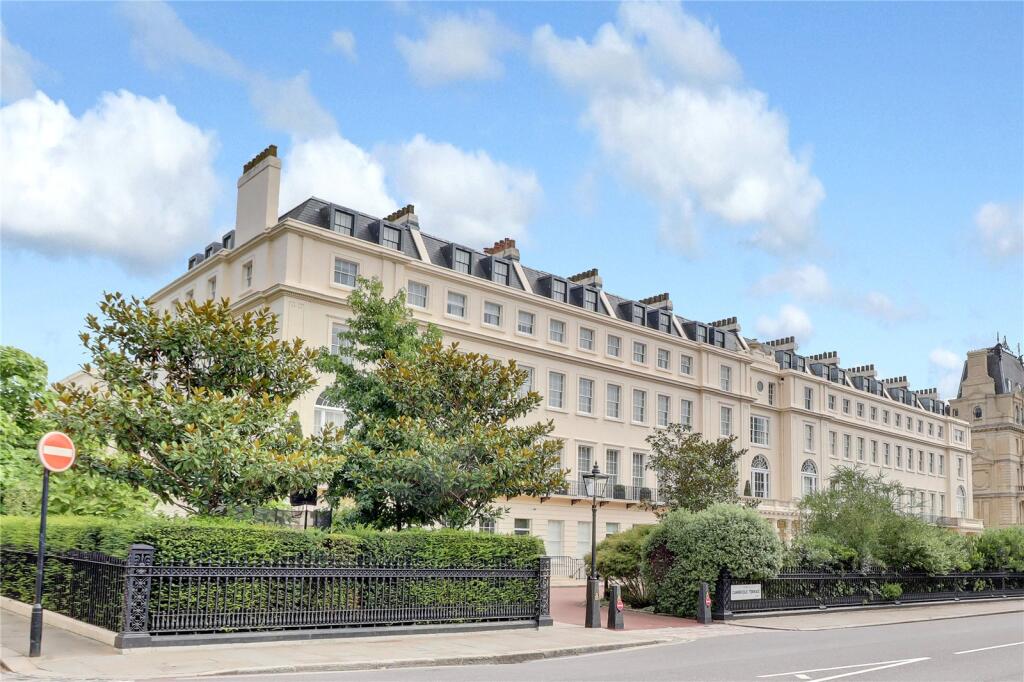Main image of property: Cambridge Terrace, Regent's Park, London