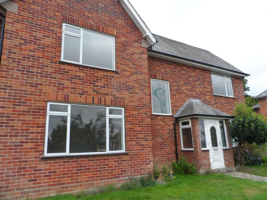 House in Taunton - View 3
