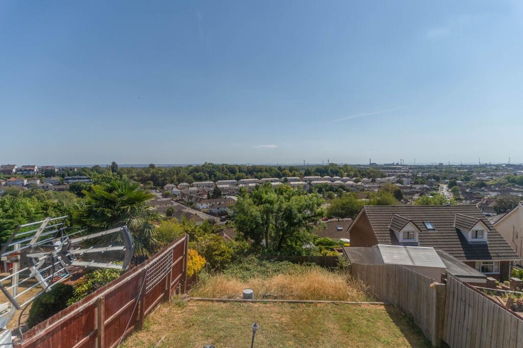House in Newport - View 4