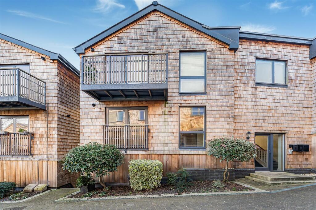 Main image of property: Baltic Way, Totnes