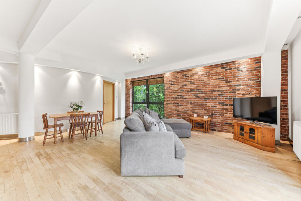 Apartment in Leeds, Warehouse Hill, Lovell Park - View 2