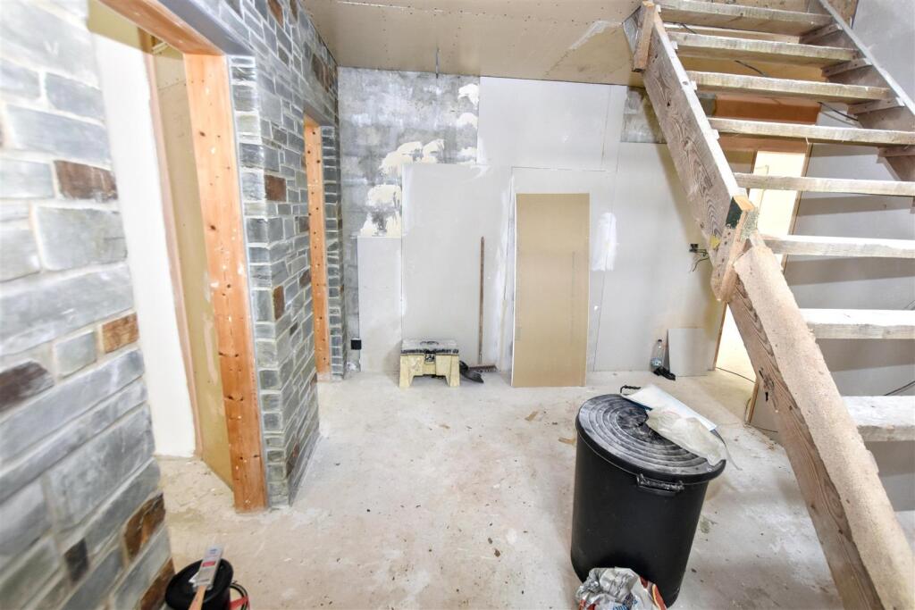 House in Truro - View 5