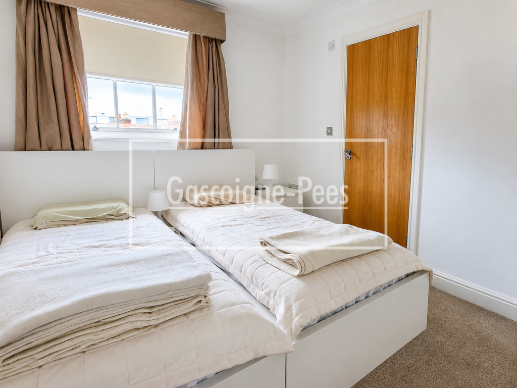 Apartment in Guildford - View 5