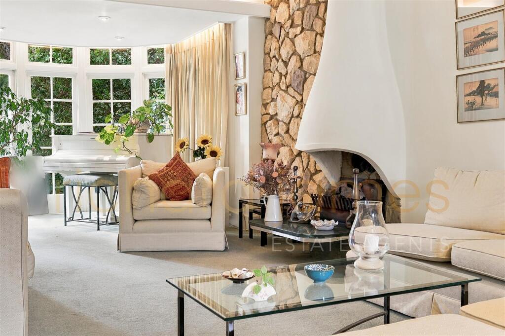House in London - More