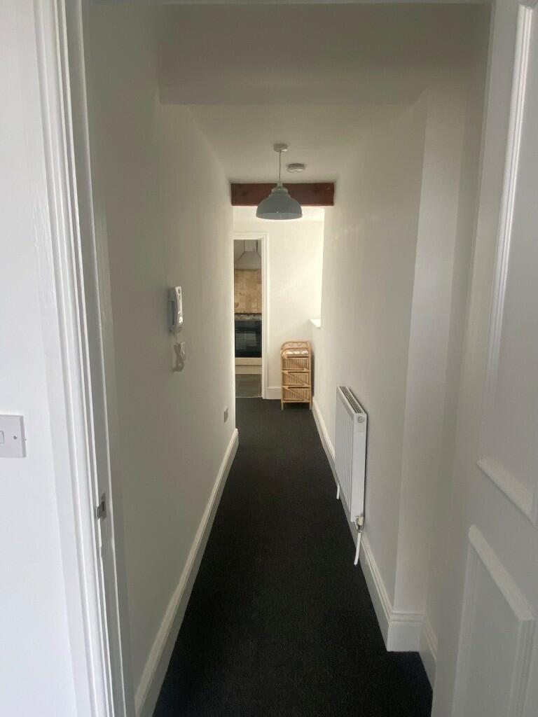 Apartment in Chippenham, Wiltshire - View 4