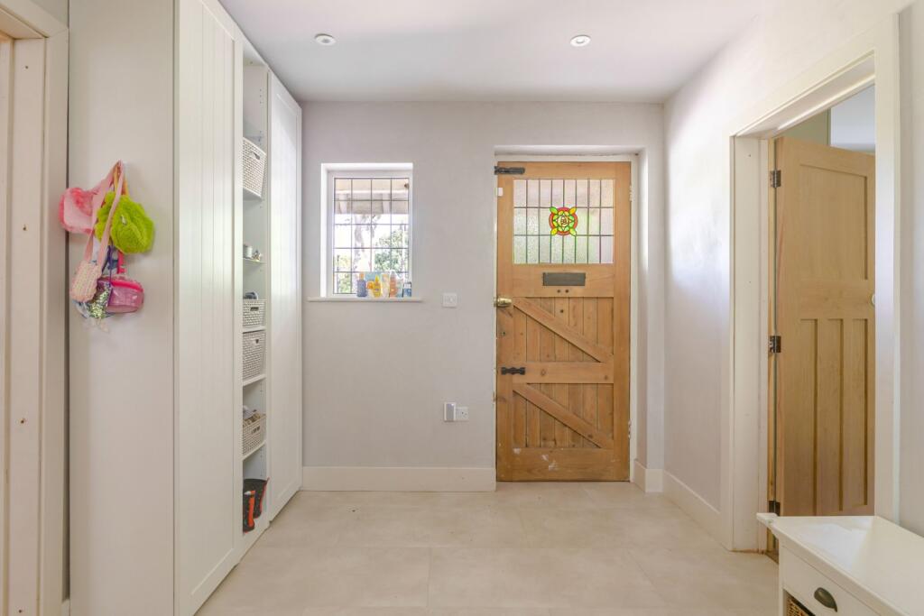 House in Stevenage - View 4