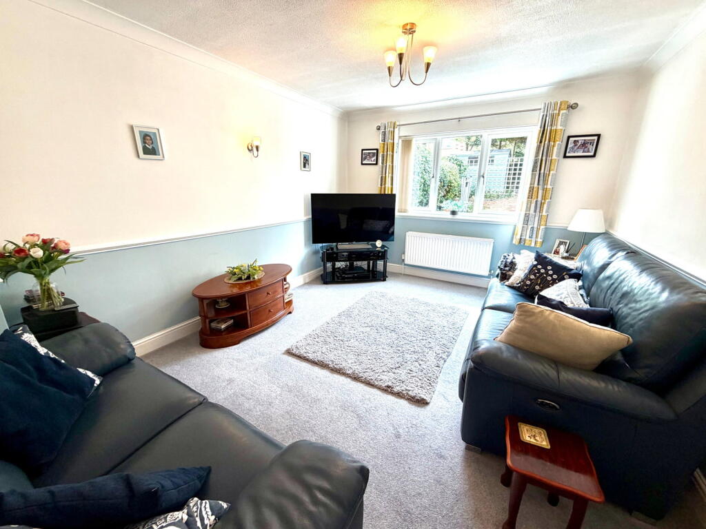 House in Rochester - View 4