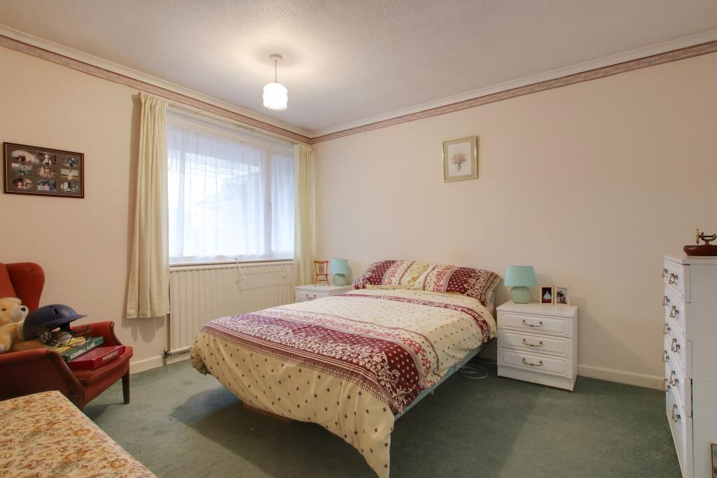 Tewkesbury Avenue, Fareham photo 4