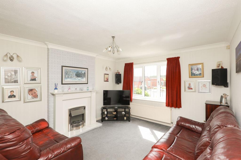 Kingswood Croft, Owlthorpe, S20 photo 2