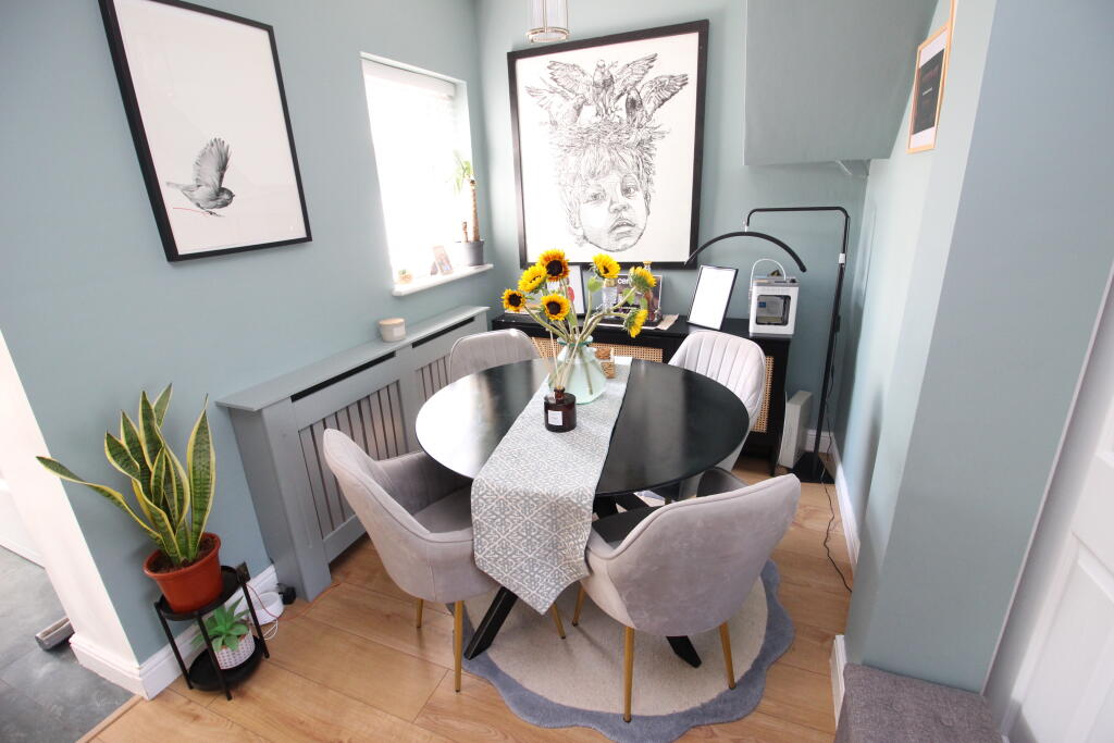 House in London - View 5