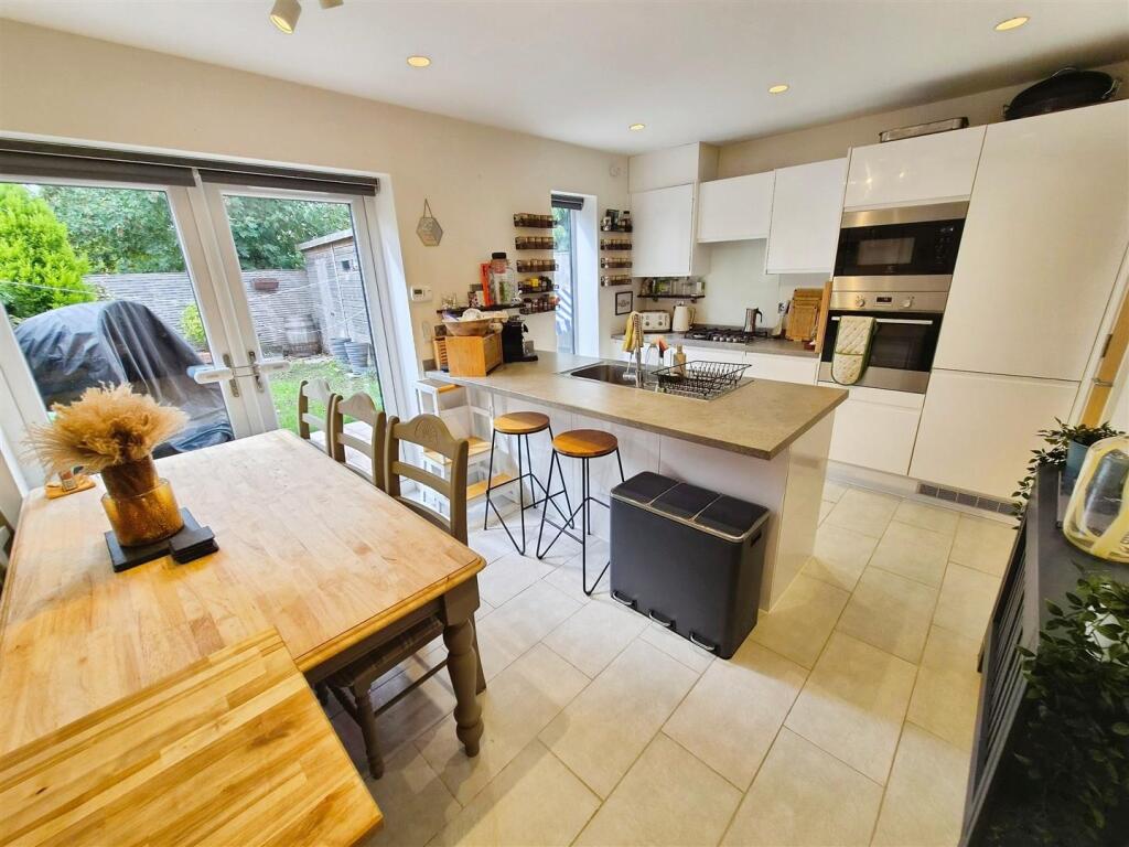 House in Sandbach, Ettiley Heath - View 5