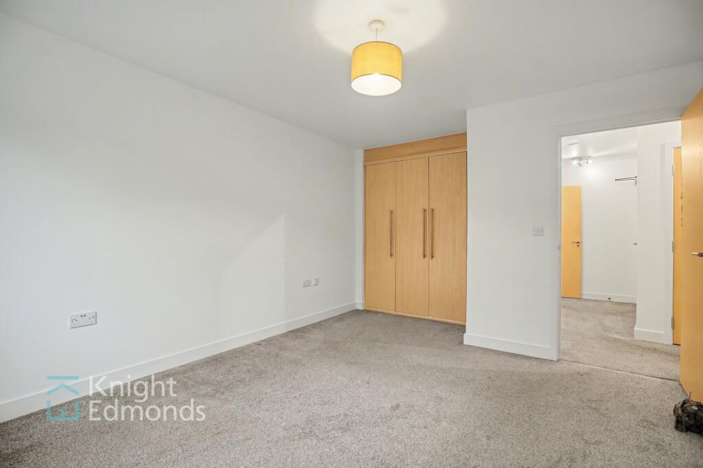Apartment in Rochester - View 4