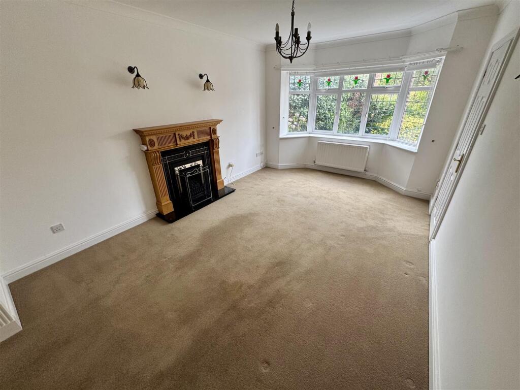 Fitzharding Road, Ham Green photo 2