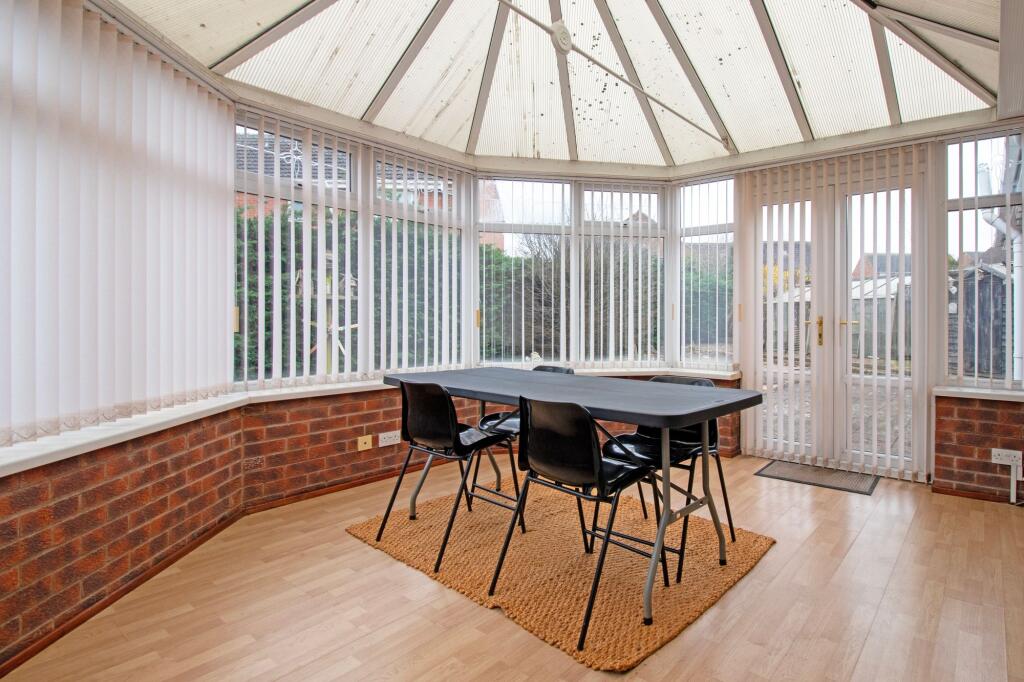 Wisteria Way, Scunthorpe, DN16 photo 4