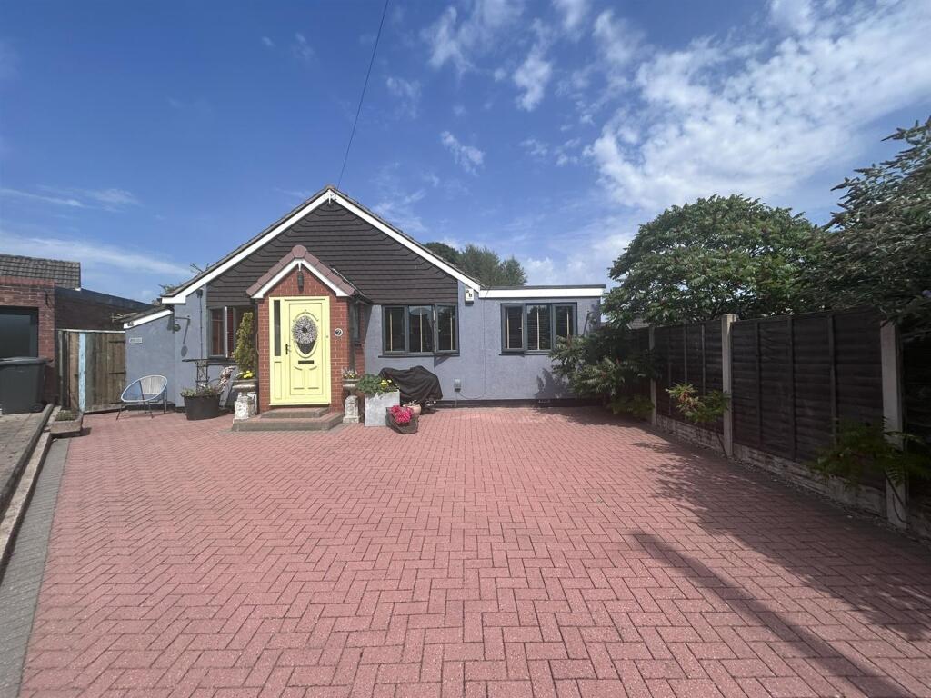 Main image of property: Park Avenue, Burntwood