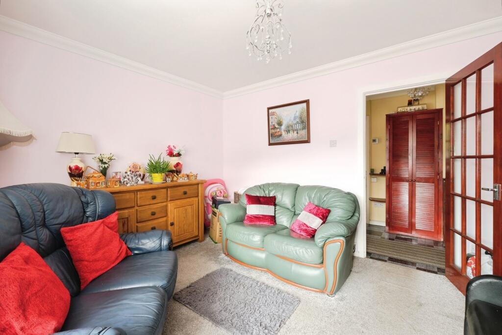 House in Newport, Cefn, Rogerstone - View 4