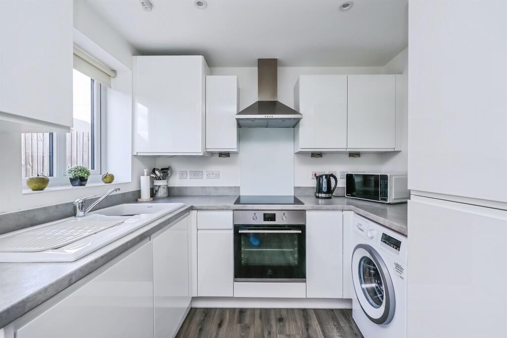 House in Ashfield, Hucknall - View 5