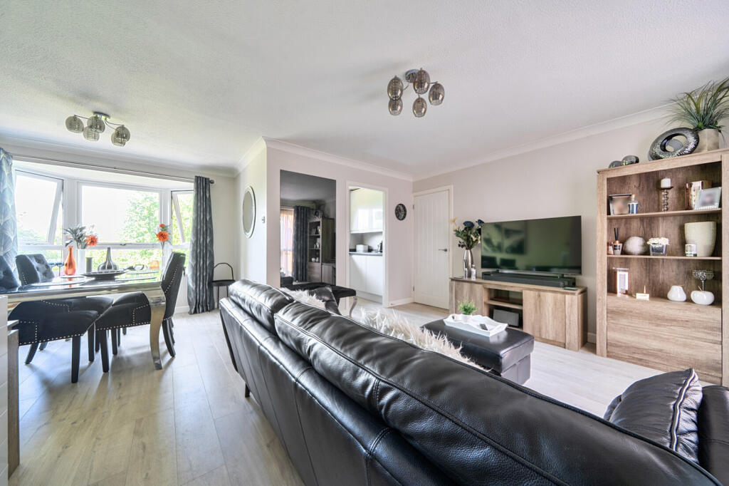 Apartment in Lye Green, Hilltop, Chesham - View 5