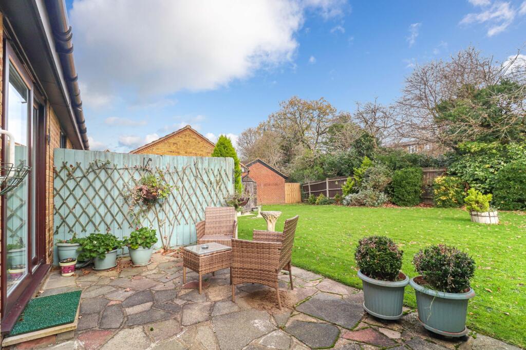 Pegasus Court, Abbots Langley, WD5 photo 4