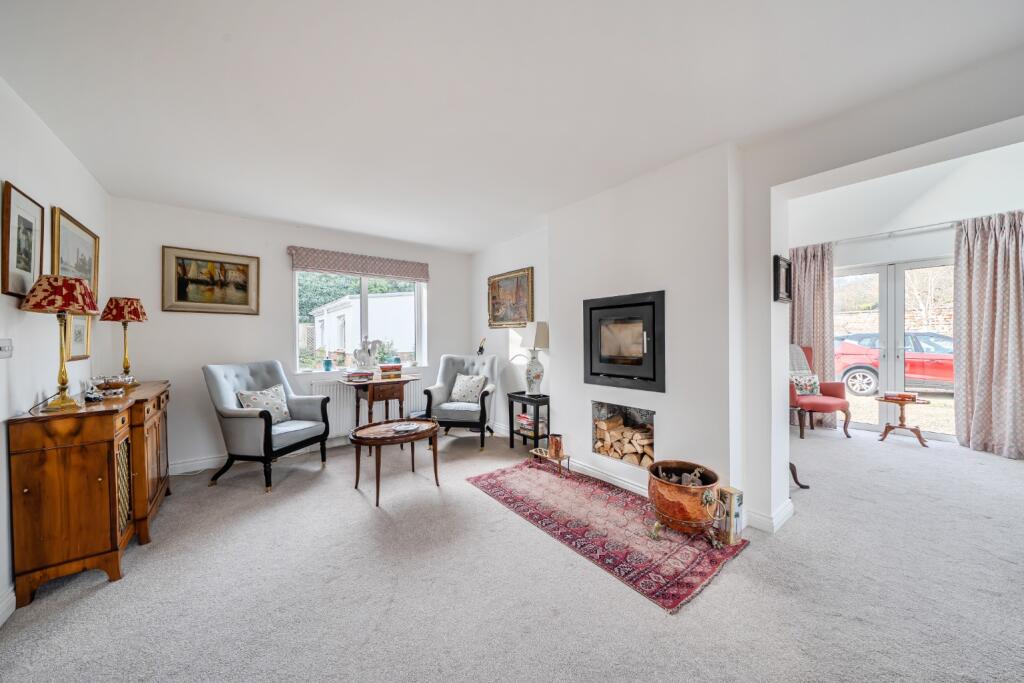 Additional image 9 of Immaculate home - Central Wells