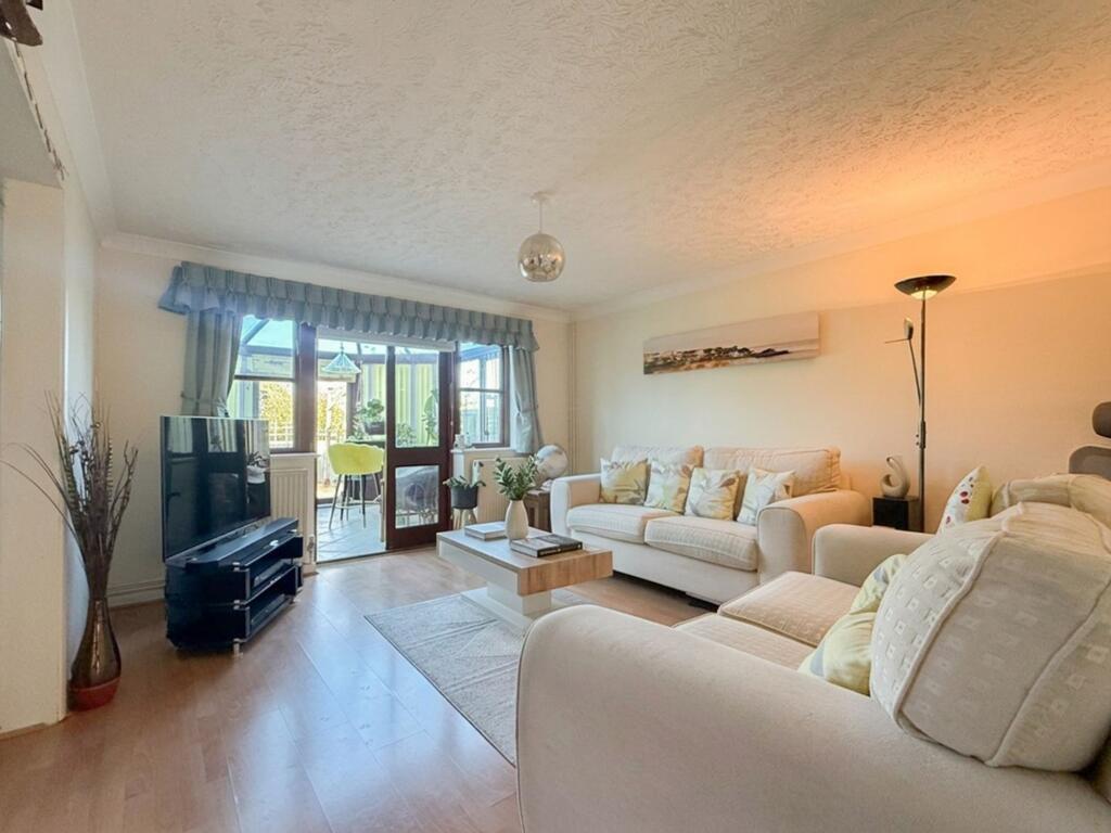 House in Canterbury - More