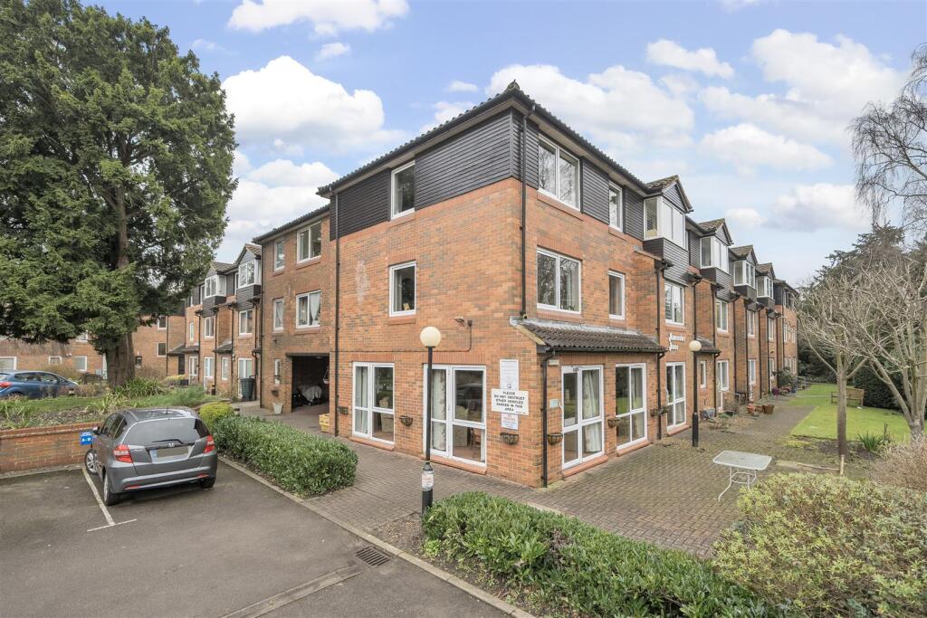 Main image of property: Elstree Road, Bushey Heath, Bushey