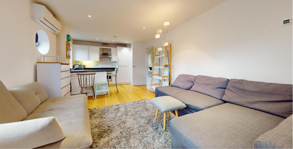 Main image of property: East Smithfield, London, E1W