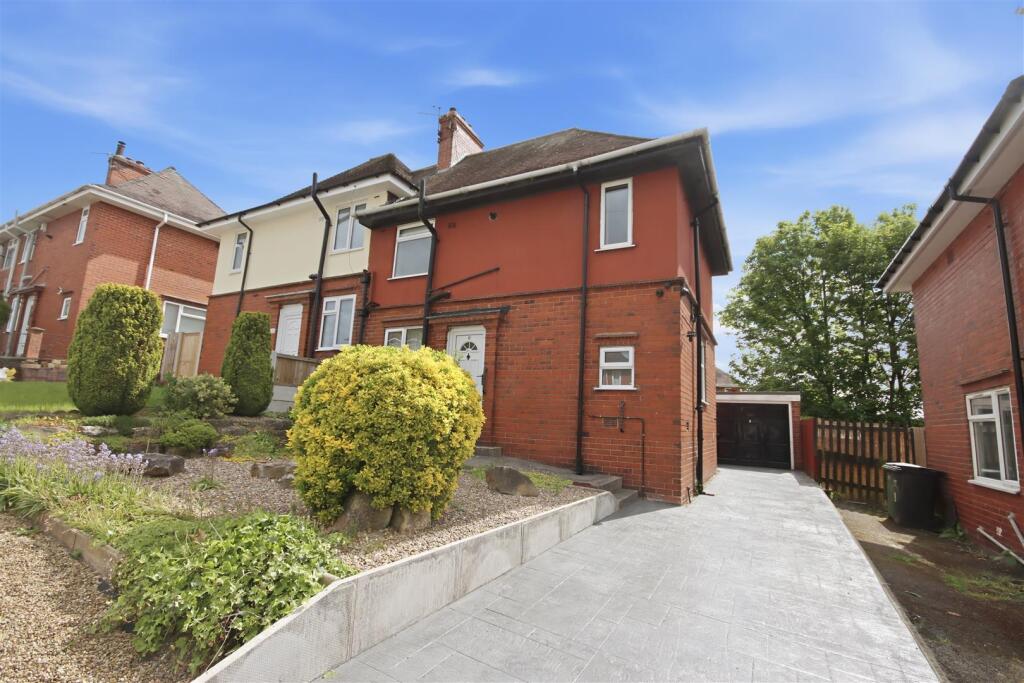 Main image of property: Green Street, Old Whittington, Chesterfield