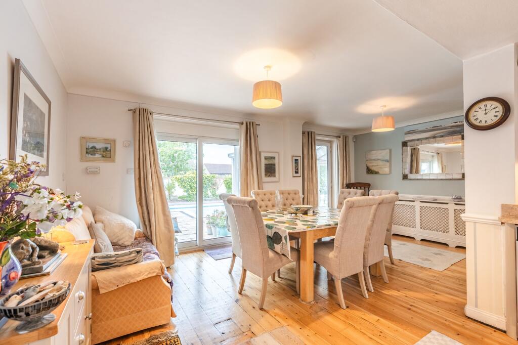 Exquisite Edwardian Home in Norwich photo 3