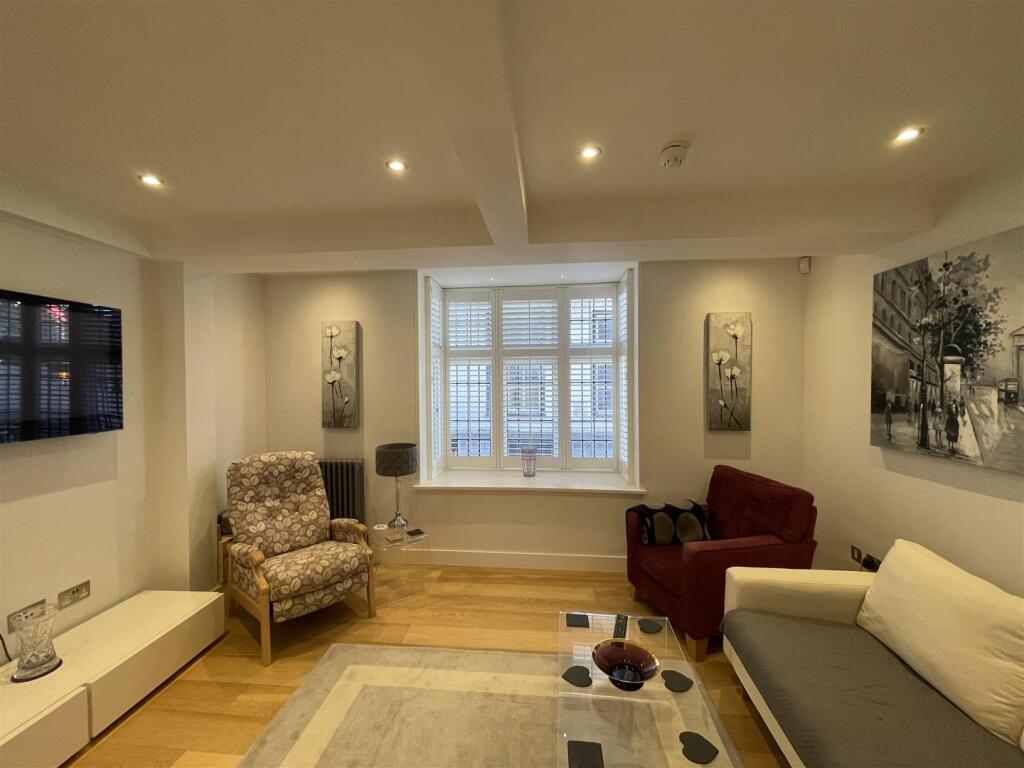 Apartment in Canterbury - View 5