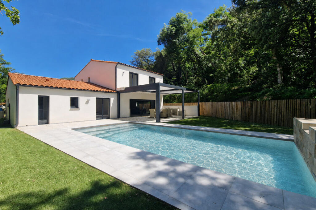 Main image of property: Languedoc-Roussillon, Pyrénées-Orientales, Arles-sur-Tech