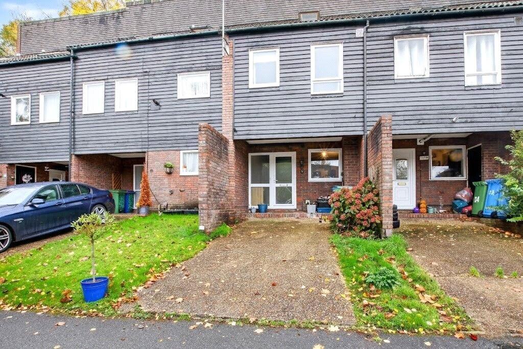 4-bed terraced on Northcott, Bracknell, Berkshire, RG12, £390,000