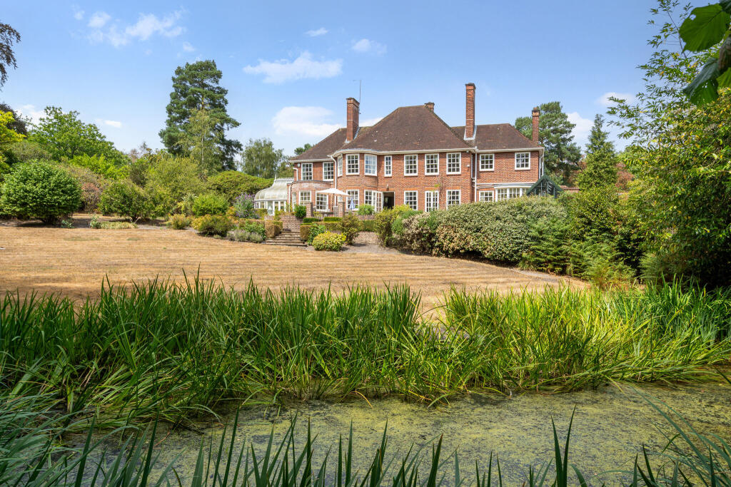Main image of property: Hatton Hill, Windlesham, GU20