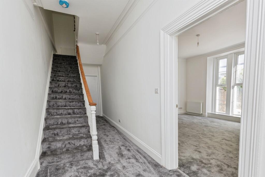 House in Torquay - View 3